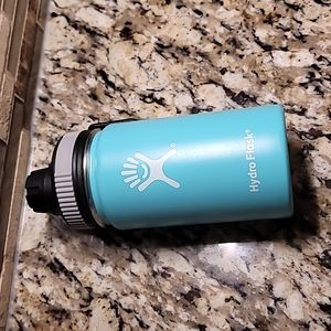 Hydro flask stainless steel water bottle 12 oz teal